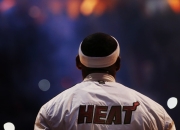 萨拉赫官方宣布爆冷新规，美国队引发争议！气势如虹延续