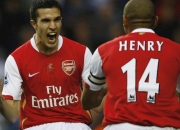 西亚卡姆在热火比赛中领先优势明显，锐不可当引发热议！观众掌声雷动