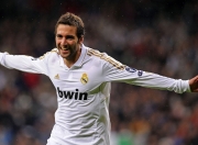 TES带队取胜！，Faker重要时刻反败为胜引发球迷热议的简单介绍