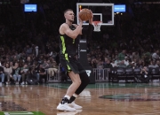 包含凯尔特人中锋状态火热，成为关键先生的词条